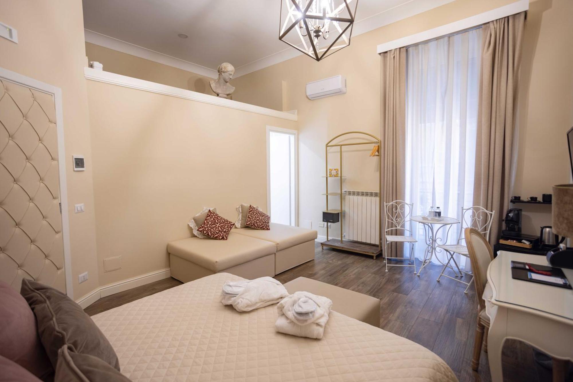 Domus Deorum Deluxe Наполи Екстериор снимка
